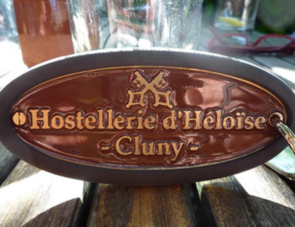 Hostellerie D'Heloise Logis Cluny Exterior photo